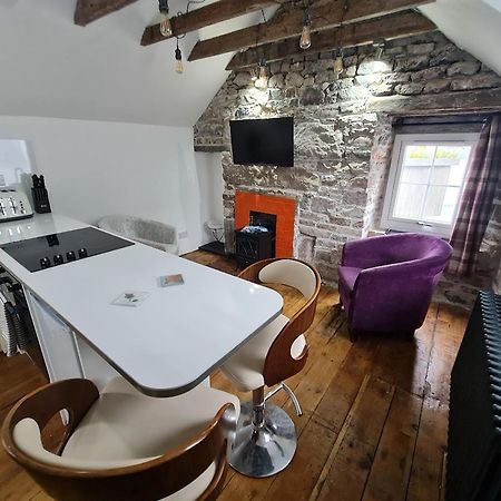 אינברנס Ness City Cottage - Attic Apartment מראה חיצוני תמונה