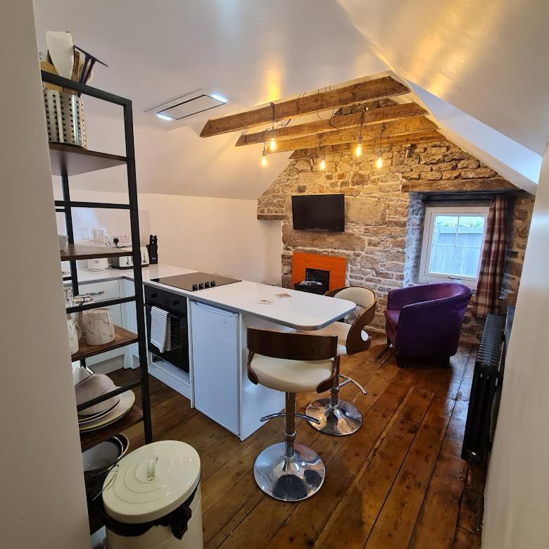 אינברנס Ness City Cottage - Attic Apartment מראה חיצוני תמונה